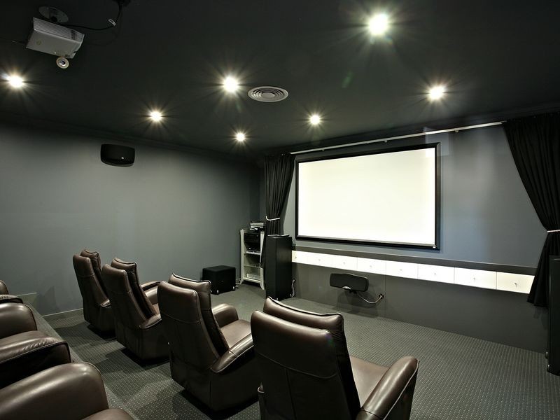 18 LINDEMAN PLACE, Redland Bay QLD 4165