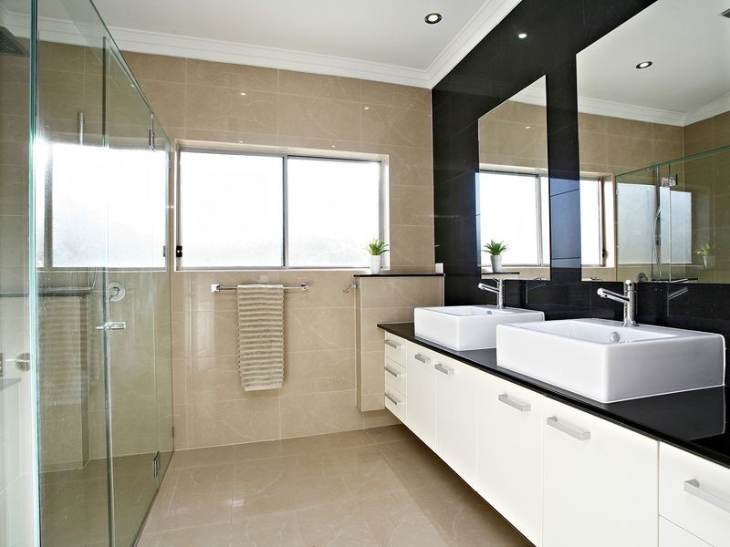 18 LINDEMAN PLACE, Redland Bay QLD 4165