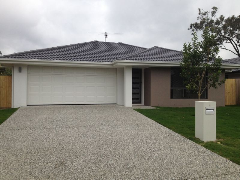 4 TERRITORY STREET, Windaroo QLD 4207