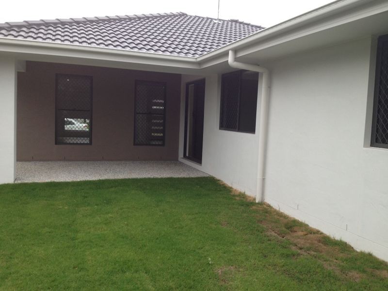 4 TERRITORY STREET, Windaroo QLD 4207