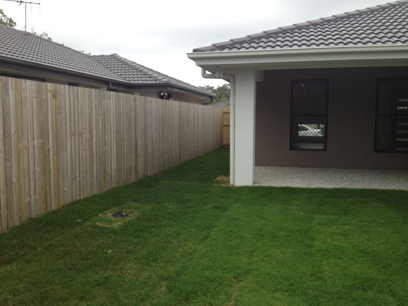 4 TERRITORY STREET, Windaroo QLD 4207