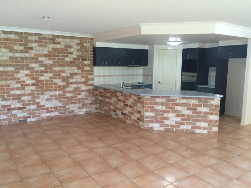 9 ANCHOR PLACE, Redland Bay QLD 4165