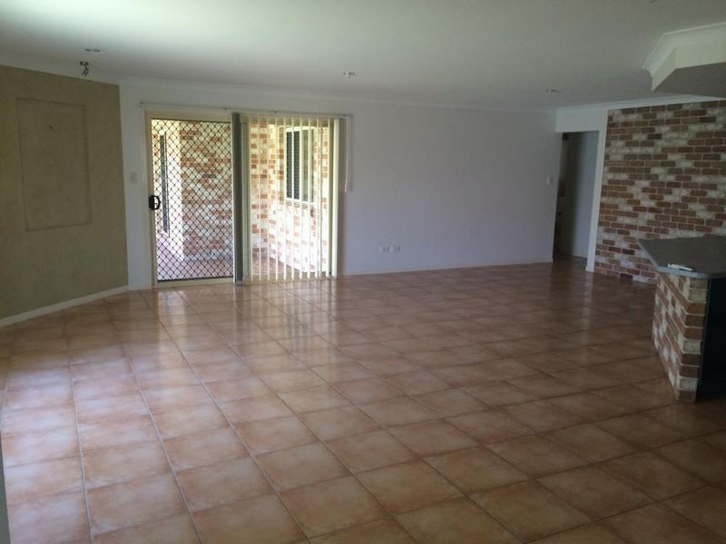 9 ANCHOR PLACE, Redland Bay QLD 4165