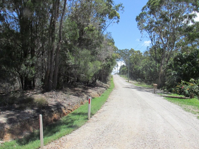 19 Ashton Street, Macleay Island QLD 4184