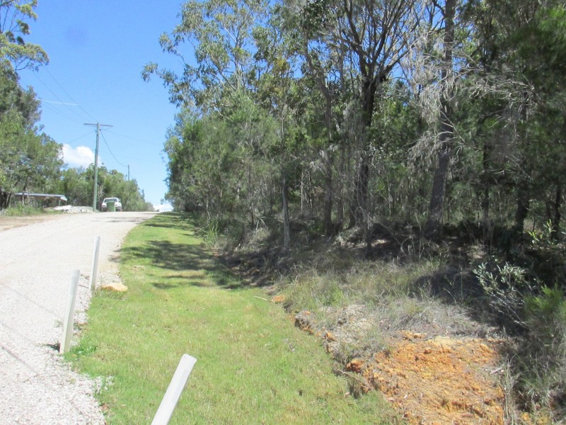 19 Ashton Street, Macleay Island QLD 4184