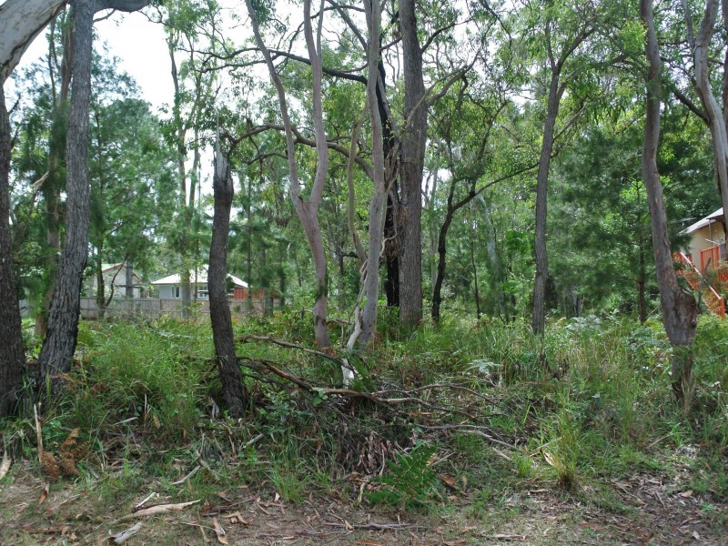 30 Alexander Street, Macleay Island QLD 4184