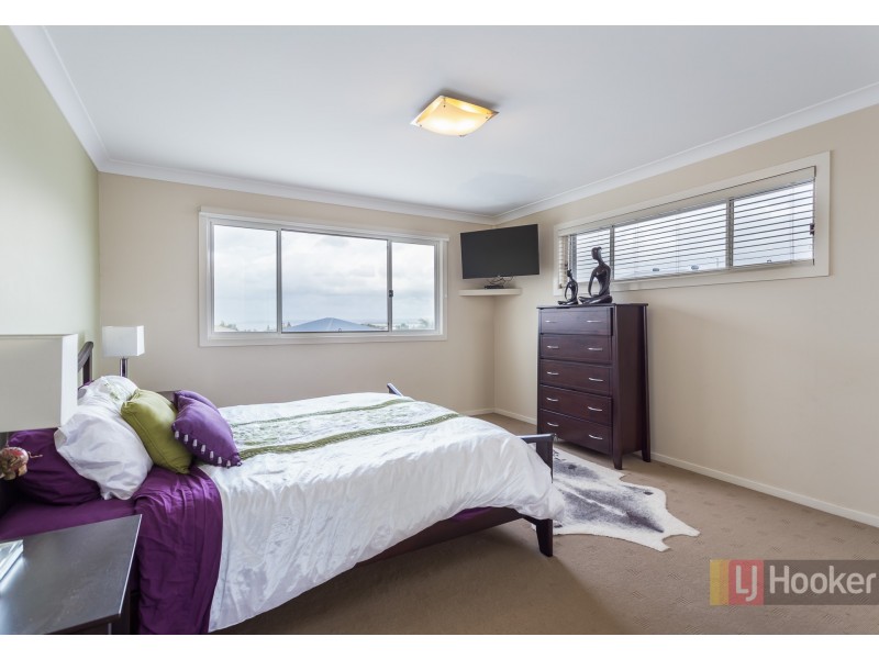 38 Huntly Place, Redland Bay QLD 4165