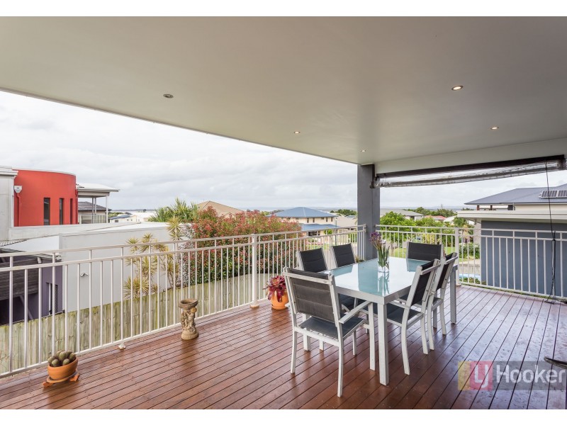 38 Huntly Place, Redland Bay QLD 4165