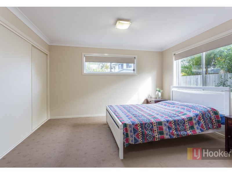 38 Huntly Place, Redland Bay QLD 4165