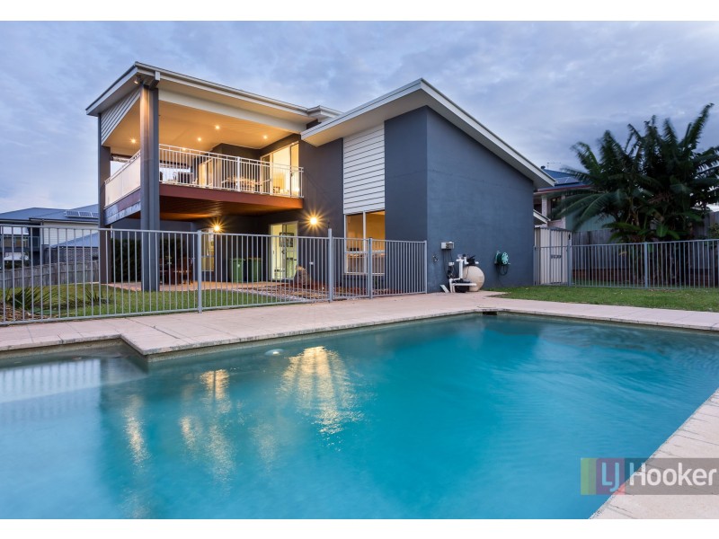38 Huntly Place, Redland Bay QLD 4165