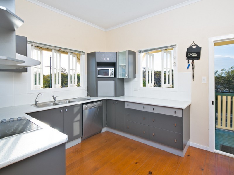 203 Cane Street, Redland Bay QLD 4165
