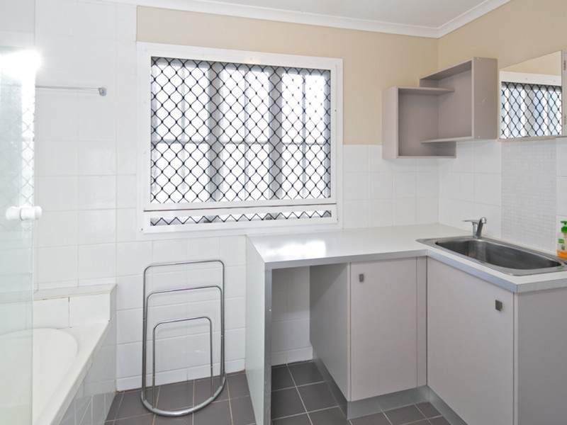 203 Cane Street, Redland Bay QLD 4165