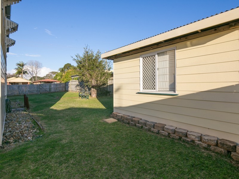 203 Cane Street, Redland Bay QLD 4165