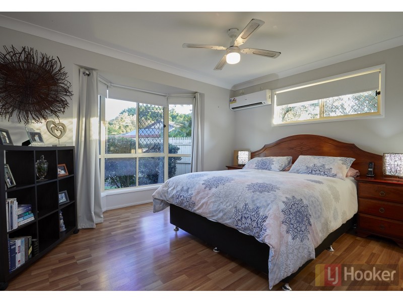 4 Buggy Place, Redland Bay QLD 4165