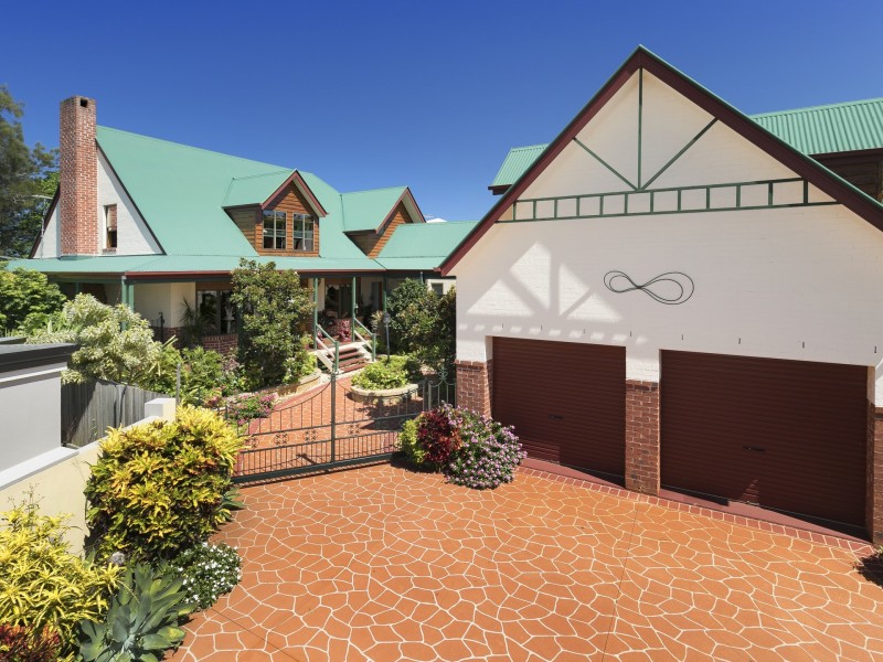 8 Bartlett Terrace, Redland Bay QLD 4165