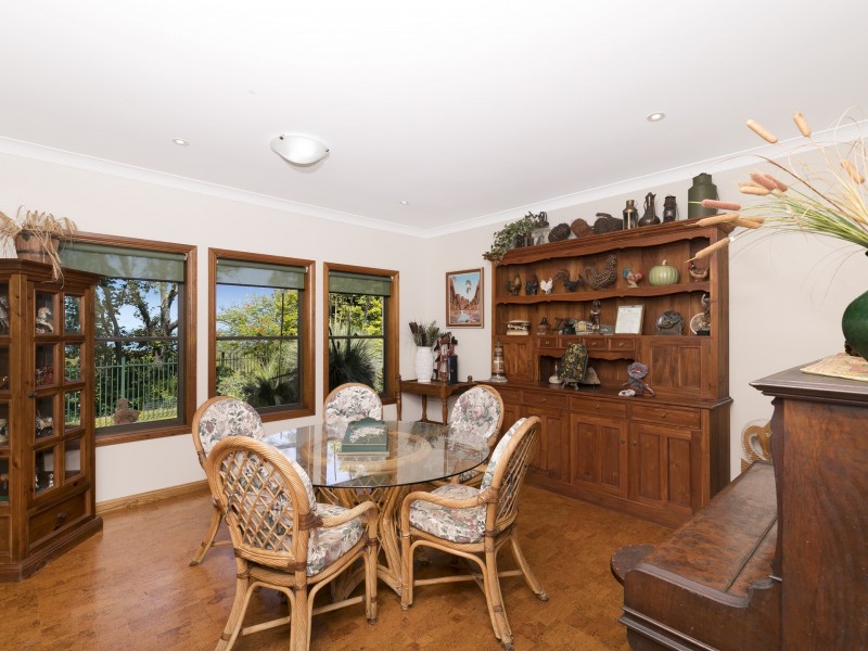 8 Bartlett Terrace, Redland Bay QLD 4165