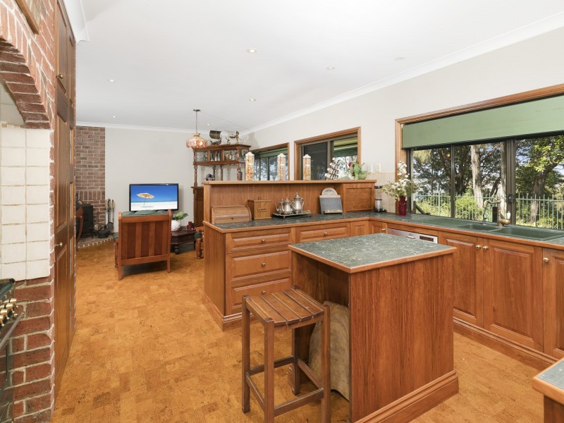 8 Bartlett Terrace, Redland Bay QLD 4165