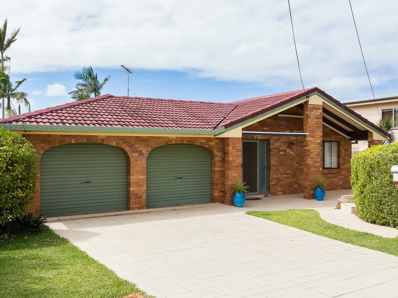 6 Boronia Street, Redland Bay QLD 4165