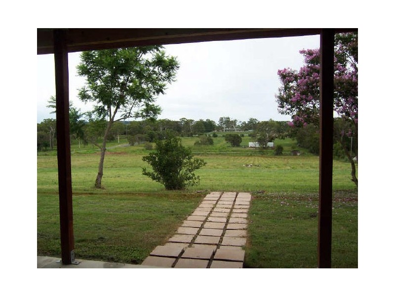 125 Giles Road, Redland Bay QLD 4165