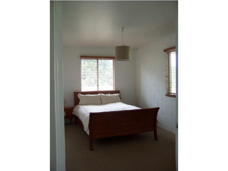 125 Giles Road, Redland Bay QLD 4165