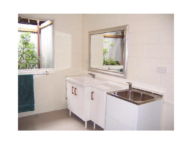 125 Giles Road, Redland Bay QLD 4165