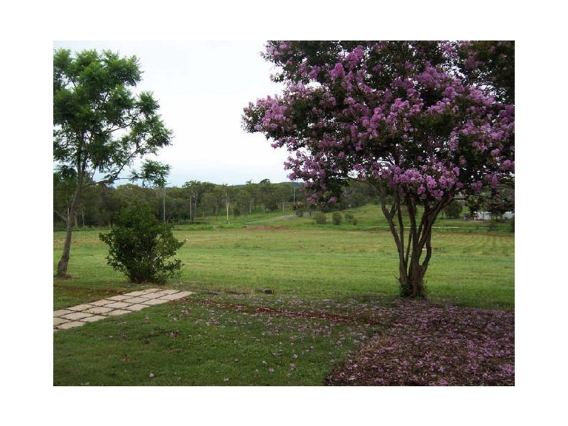 125 Giles Road, Redland Bay QLD 4165