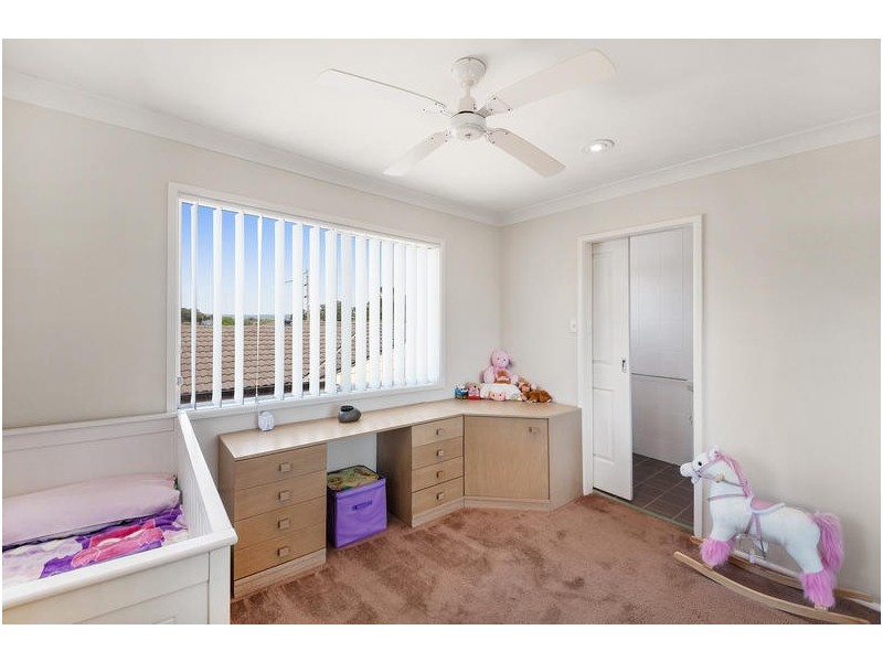 32 Lynnette Crescent, East Gosford NSW 2250