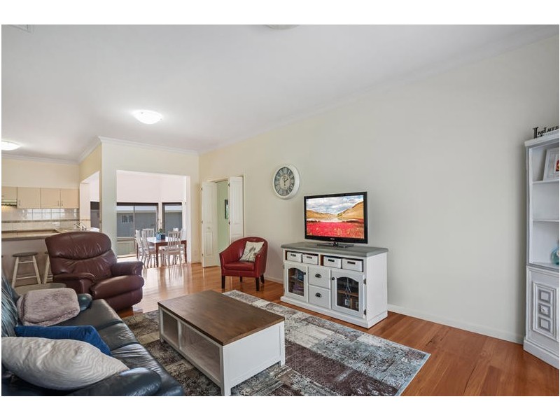 6 Watergum Place, Springfield NSW 2250