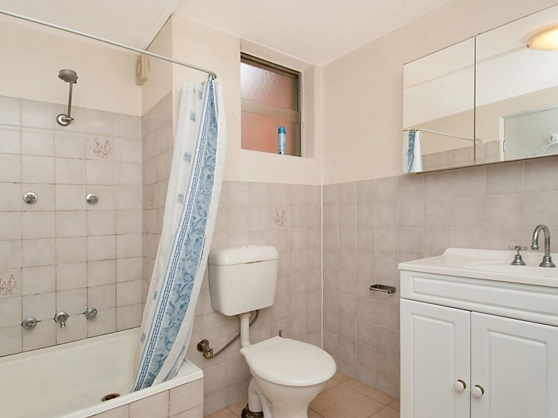 4/28 Caroline Street, East Gosford NSW 2250