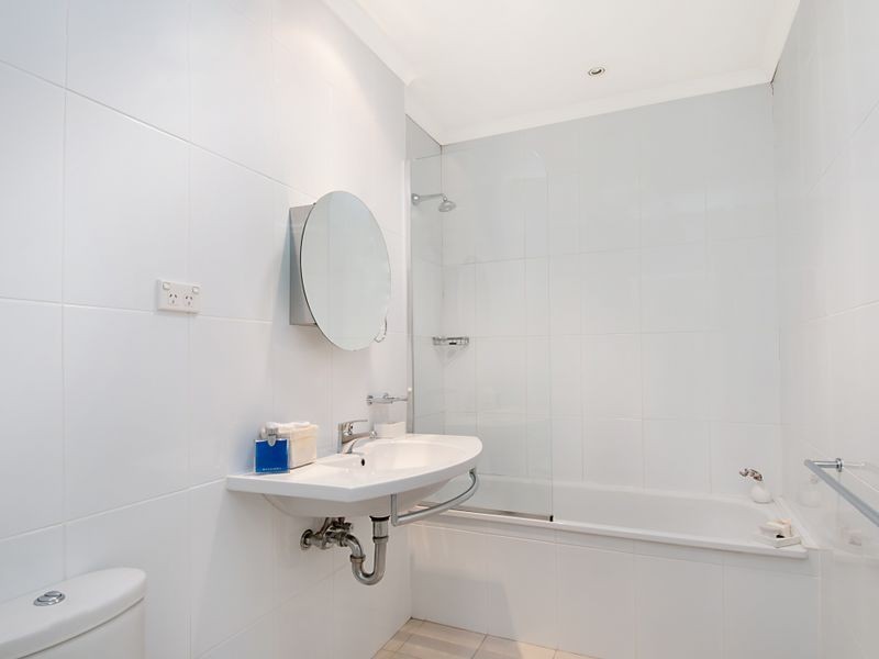 2/28 York Street, Point Frederick NSW 2250