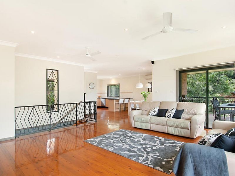 8 Ashburn Close, Lisarow NSW 2250