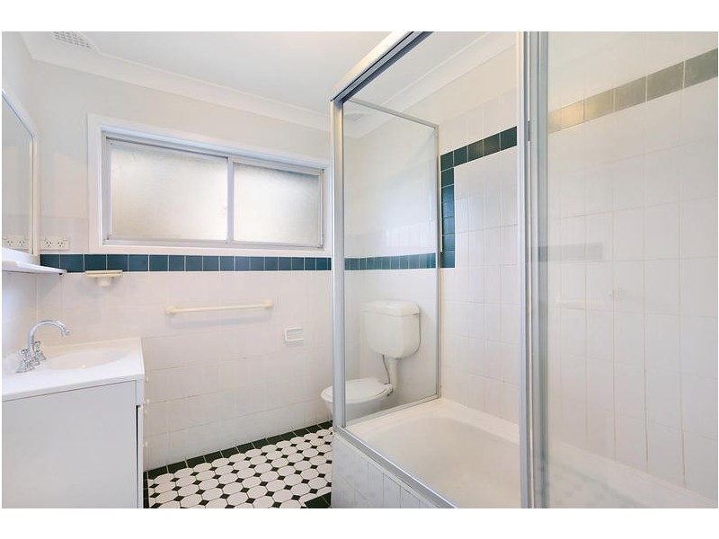 24 Woolard Road, Springfield NSW 2250