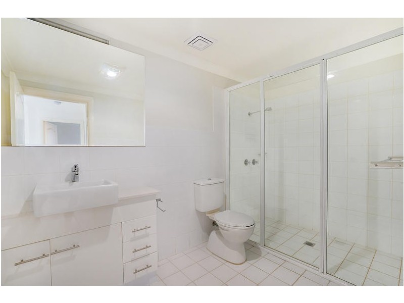10/13-15 Moore Street, West Gosford NSW 2250