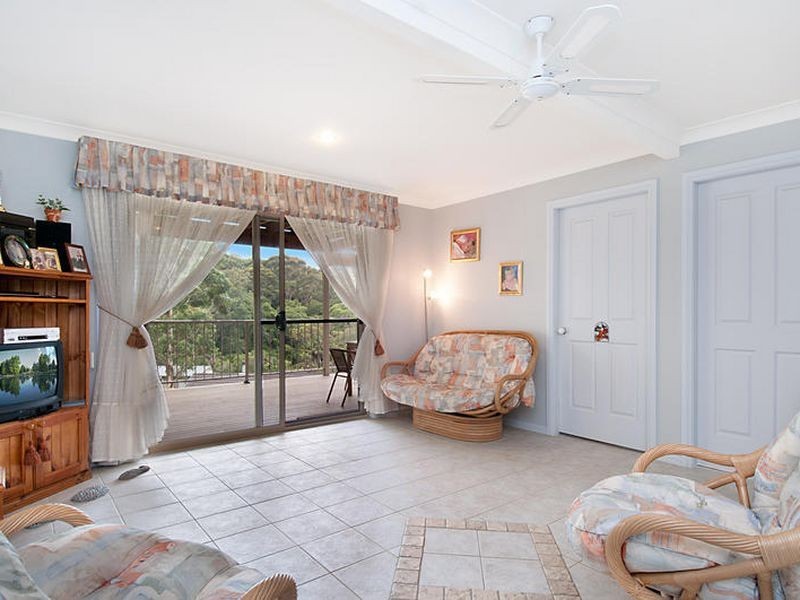68 Robinia Parade, Springfield NSW 2250