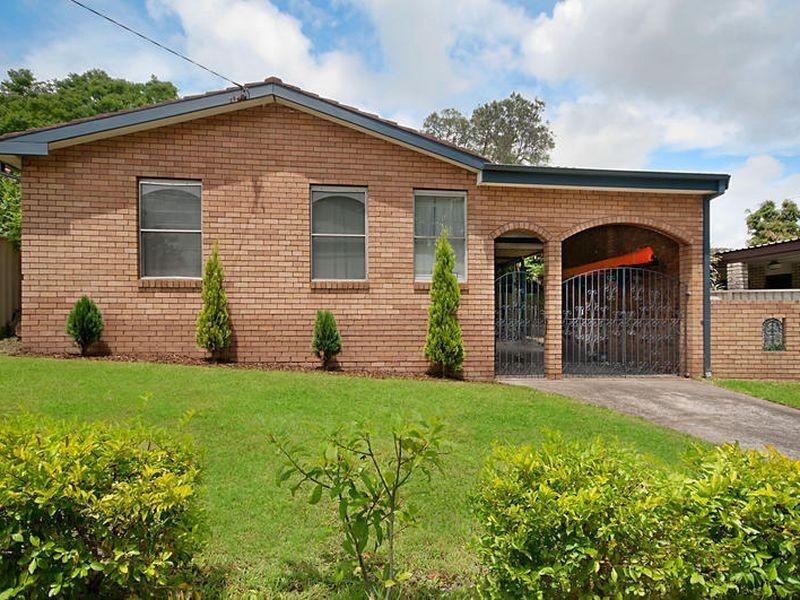 165 Brisbane Water Drive, Point Clare NSW 2250