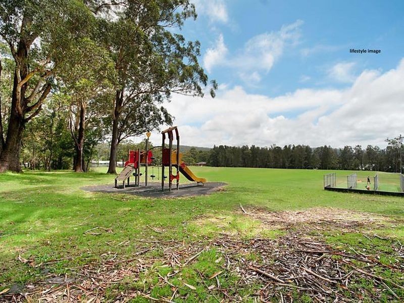 165 Brisbane Water Drive, Point Clare NSW 2250