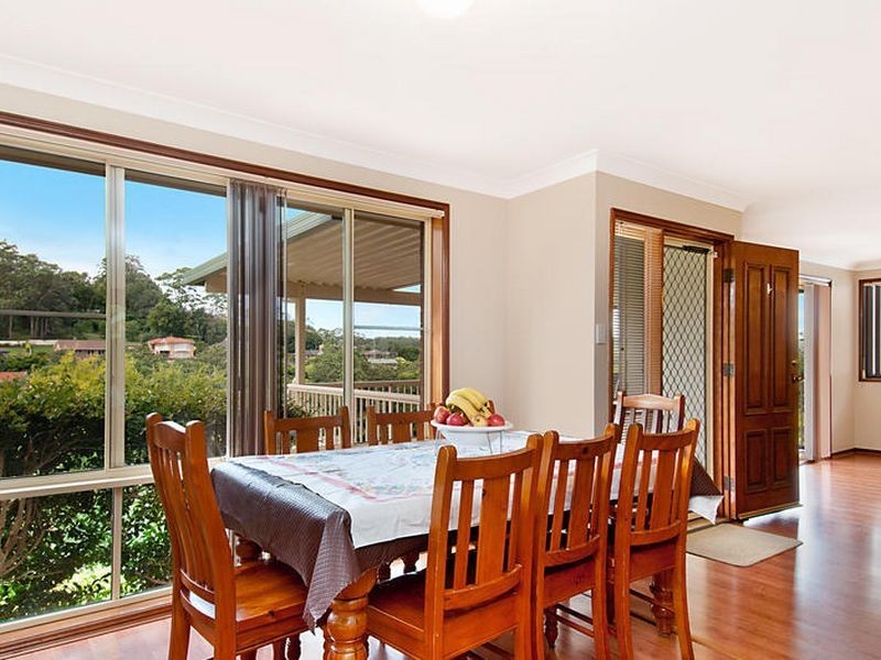 64 Woodview Avenue, Lisarow NSW 2250