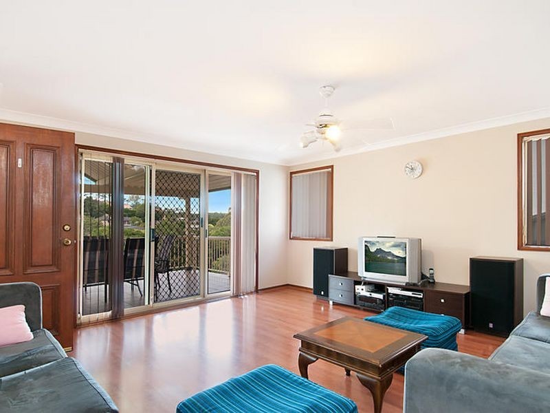 64 Woodview Avenue, Lisarow NSW 2250