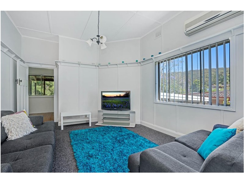 7 Lock Avenue, Springfield NSW 2250