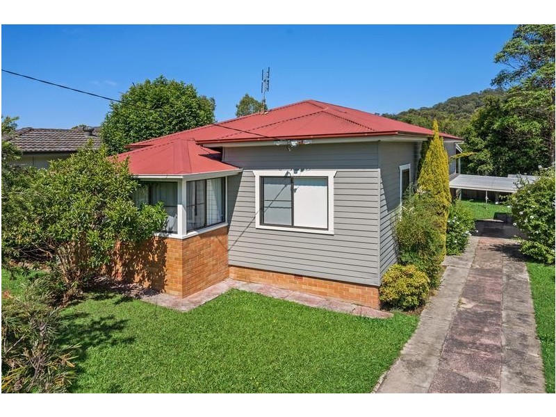 7 Lock Avenue, Springfield NSW 2250