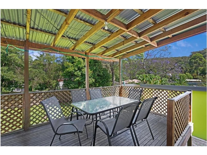 7 Lock Avenue, Springfield NSW 2250