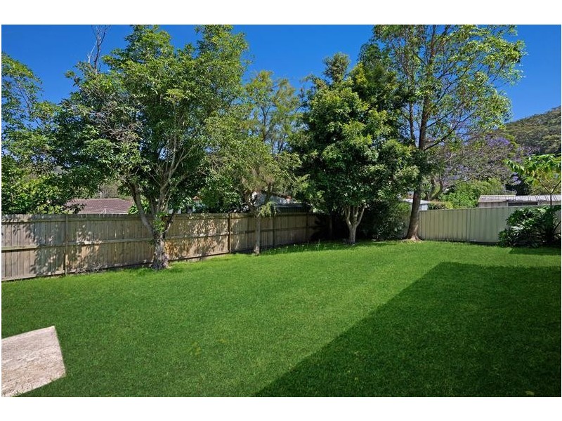 7 Lock Avenue, Springfield NSW 2250