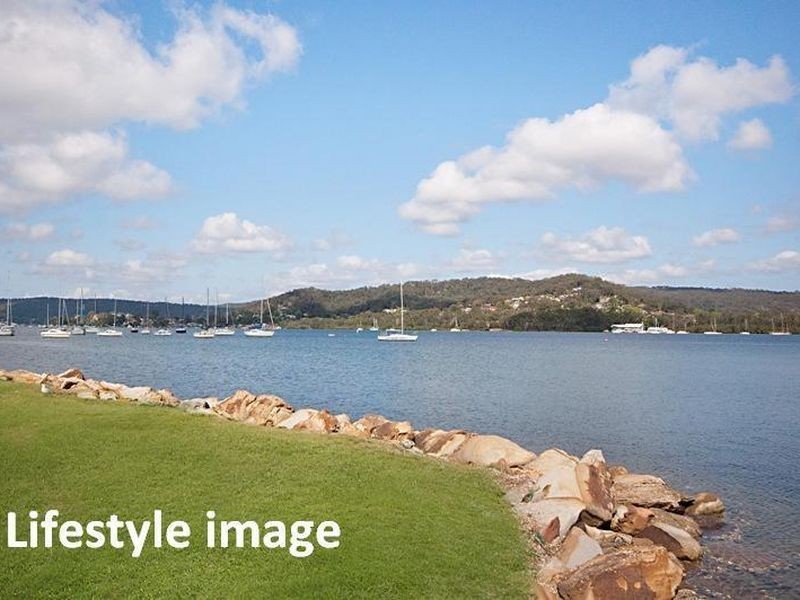 6/207 Albany Street, Point Frederick NSW 2250