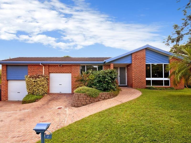 1 Fox Glove Close, Green Point NSW 2251