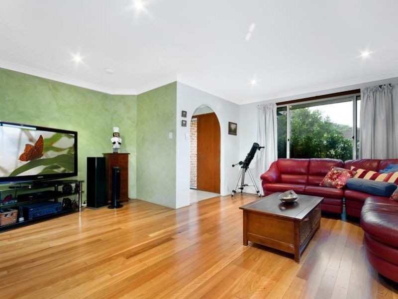 1 Fox Glove Close, Green Point NSW 2251