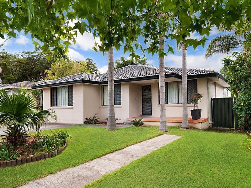 8 Lock Avenue, Springfield NSW 2250