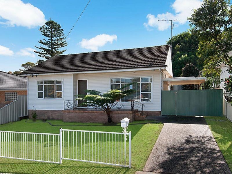 16 Russell Drysdale Street, East Gosford NSW 2250