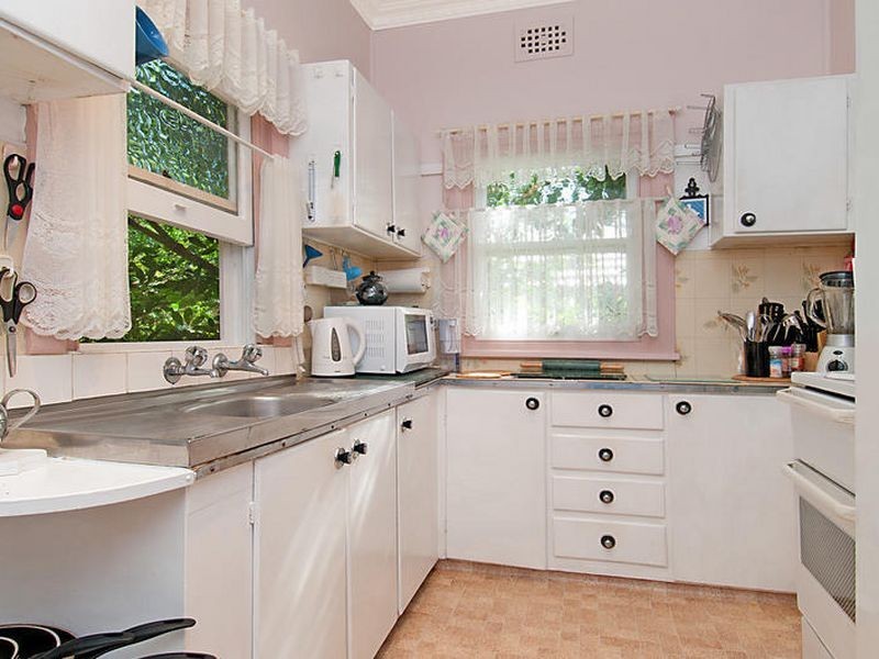 86 Hills Street, North Gosford NSW 2250