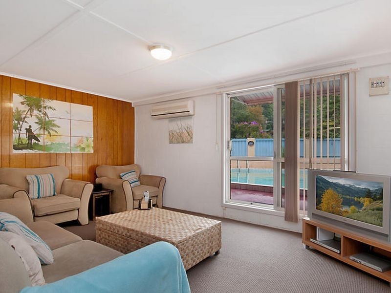 13 Sullens Avenue, East Gosford NSW 2250