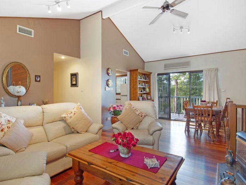 37 Alison Road, Springfield NSW 2250